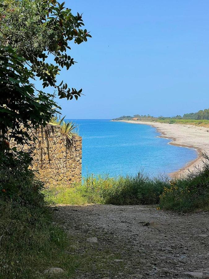 Villetta Sul Mare แอคเควโดลชิ ภายนอก รูปภาพ