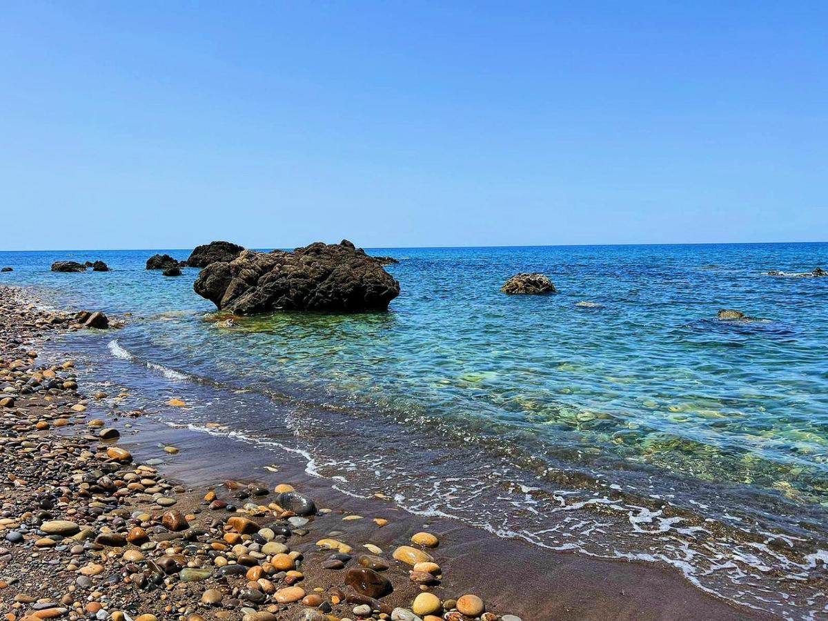 Villetta Sul Mare แอคเควโดลชิ ภายนอก รูปภาพ