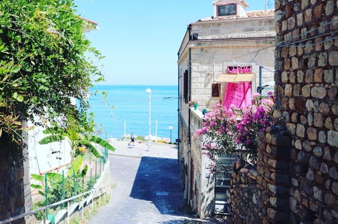 Villetta Sul Mare แอคเควโดลชิ ภายนอก รูปภาพ