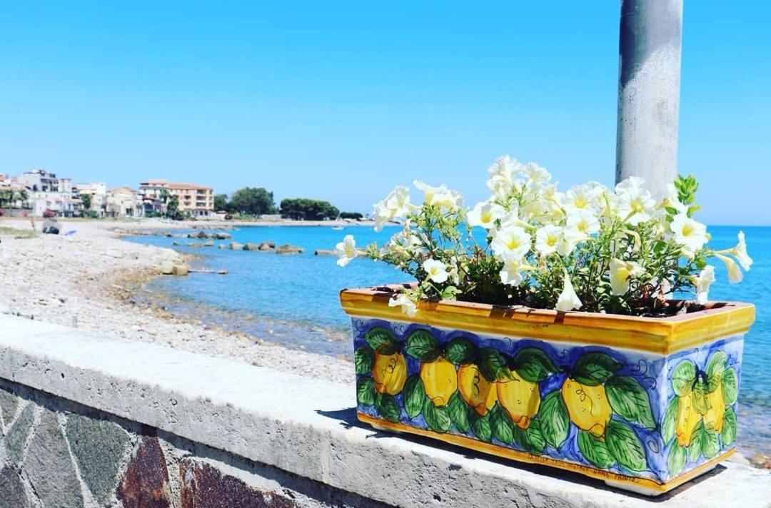 Villetta Sul Mare แอคเควโดลชิ ภายนอก รูปภาพ